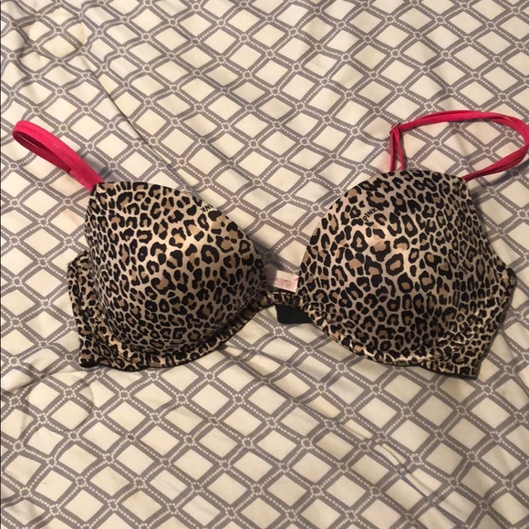 PINK by VS Heartbreaker Plunge Push-Up 36C - Picture 2 of 3